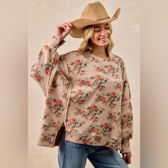 BiBi Tops - ⚡️ 📦 BiBi “ Winter Bloom “ Waffle Pullover | Taupe